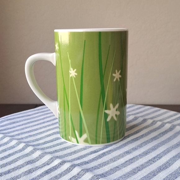 Vintage Y2k '04 Starbucks Coffee Tea Mug Avocado Green, Grass with Daisies, 4.7" - Picture 5 of 9